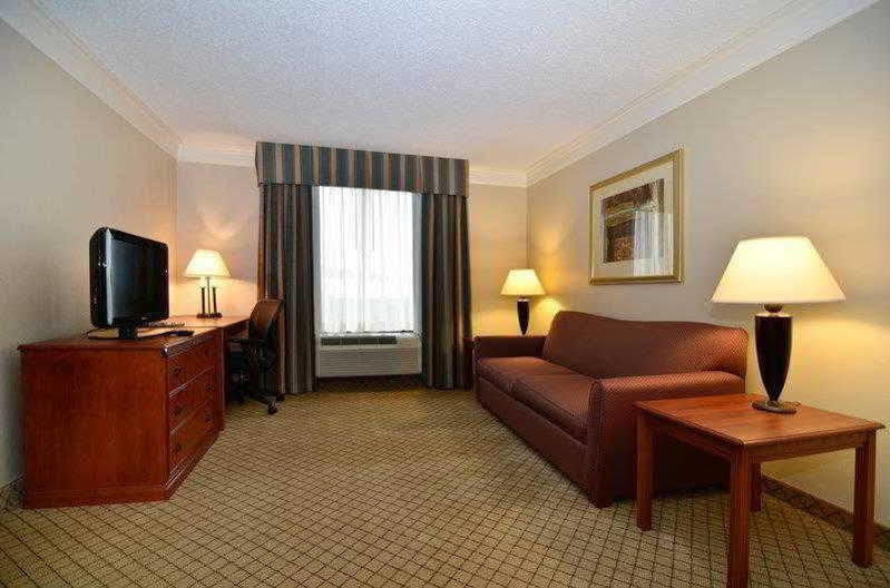 Baymont By Wyndham Madisonville Exterior foto